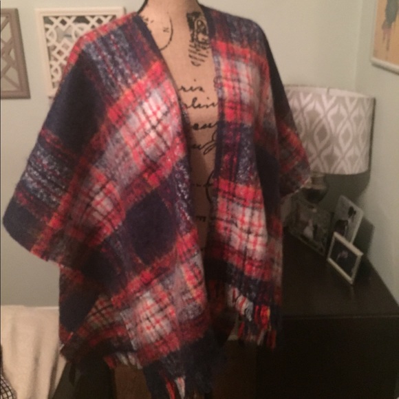 Plaid Wrap - Picture 1 of 4